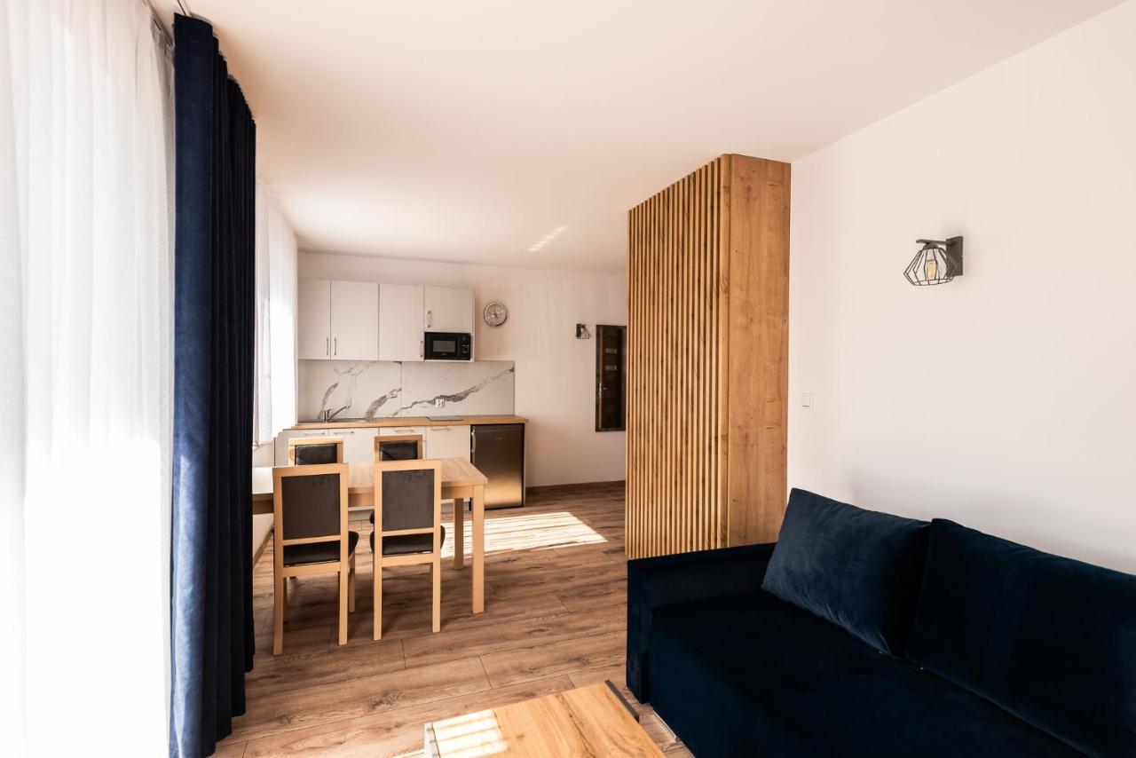 Apartamenty Henry 莱鲍 外观 照片